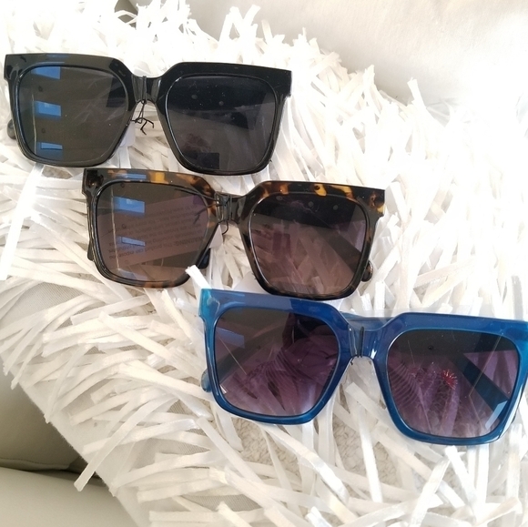 Classy Sunnies - Picture 4 of 5